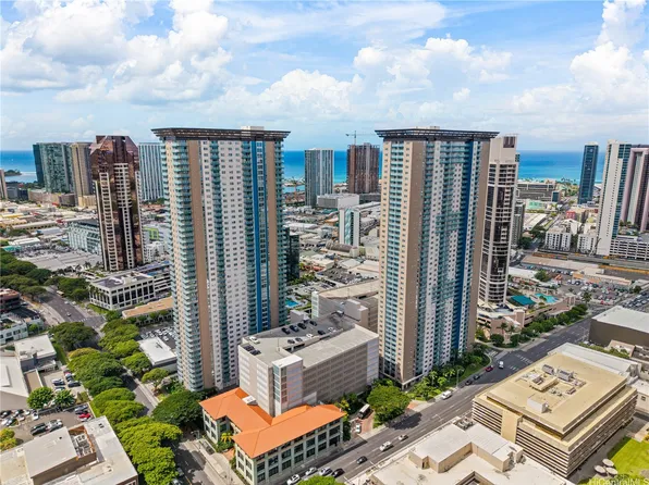 801 South St APT 2408, Honolulu, HI 96813