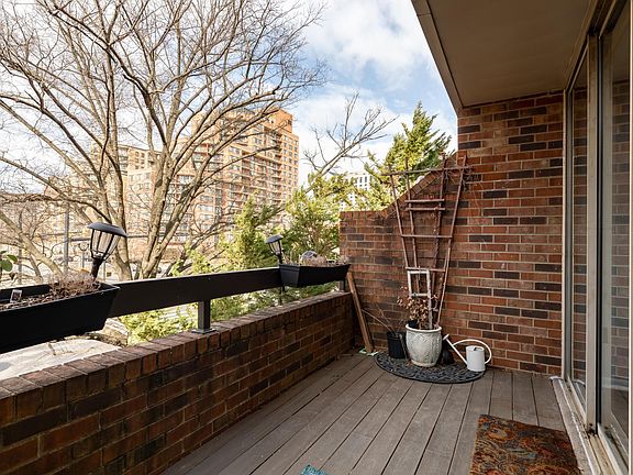 Great Views And Room To Garden!