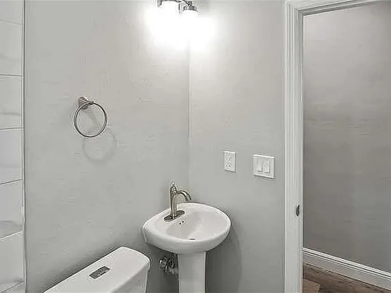 5457 9th Ave — Photo 35