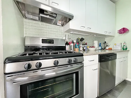 Rented by Corcoran | media 10