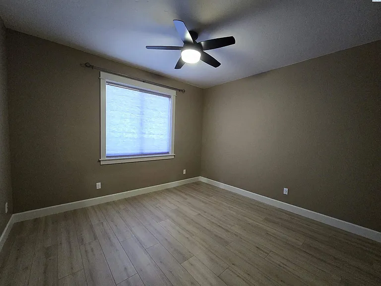 2914 Karlee Dr — Photo 24