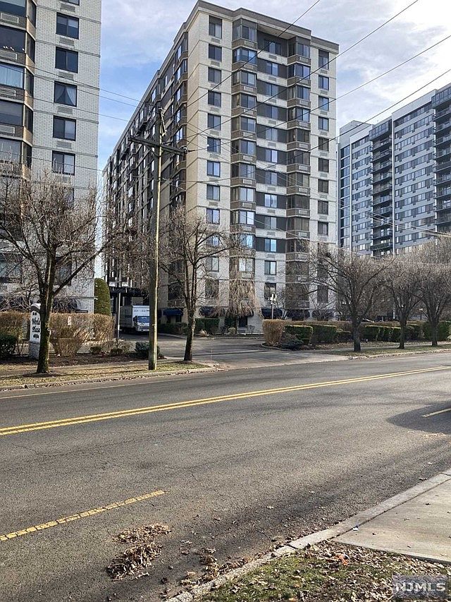 316 Prospect Ave APT 8K, Hackensack, NJ 07601 Zillow