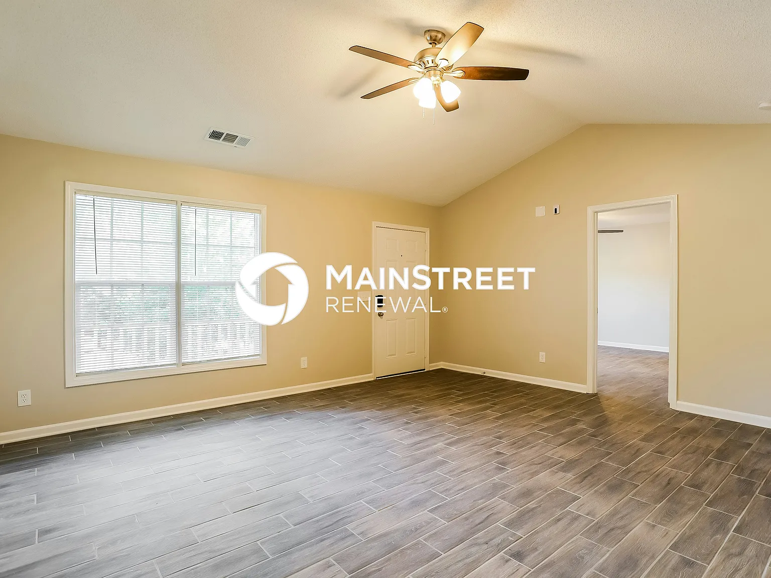 419 Southern Trace Drive — Photo 4
