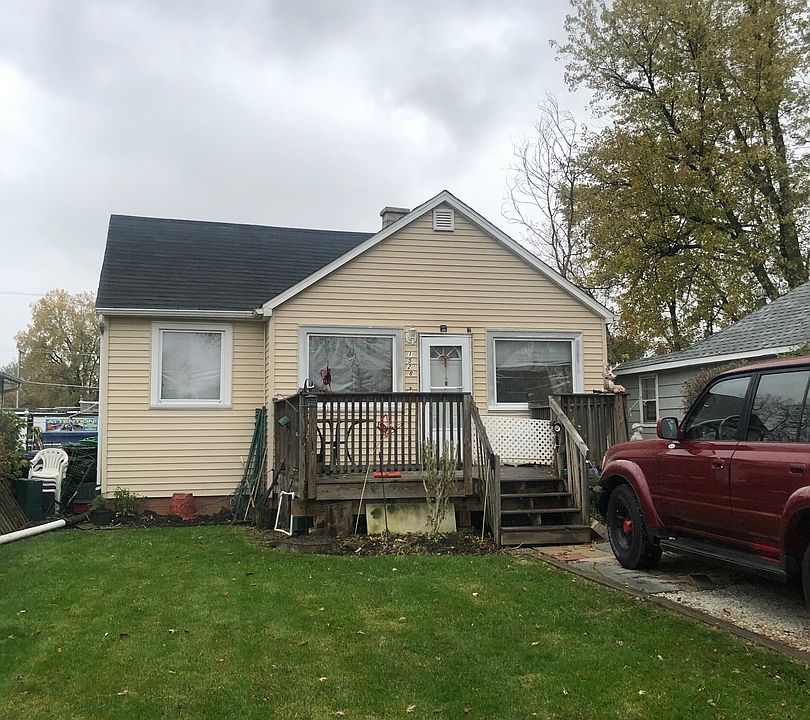 1st image of 1528 N Park Dr