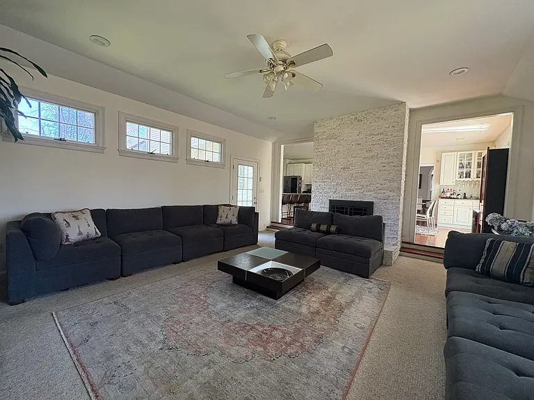 23 Indian Rock Rd — Photo 5