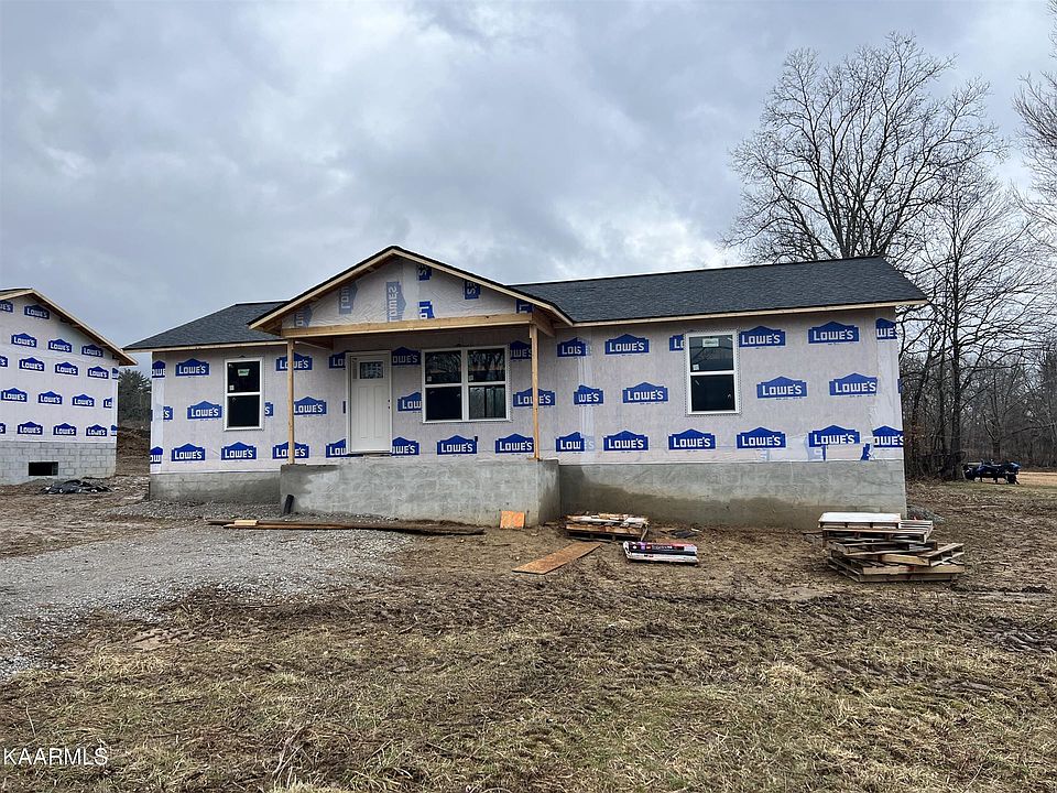 1st image of 170 Thompson Ln