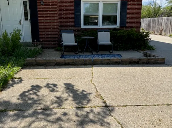 3908 Meachem Rd, Racine, WI 53403