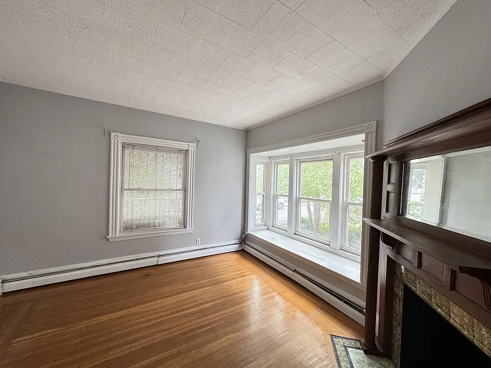 49 Hudson St #2