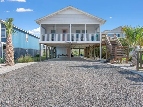 1012 W Pelican Drive, Oak Island, NC 28465