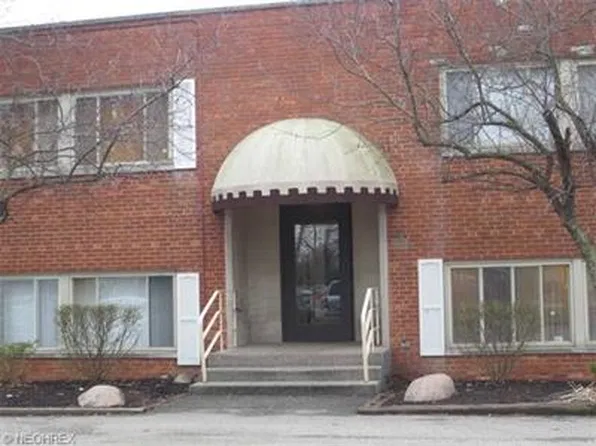 32850 Aurora Rd APT 201-M, Solon, OH 44139