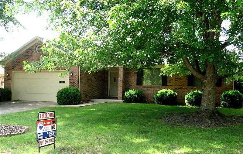1st image of 166 Huddleston Dr S