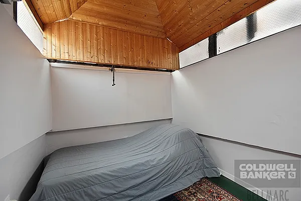 Sold by Bellmarc Realty | media 14