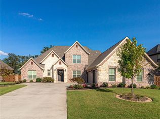 6203 S 49th St, Rogers, AR 72758