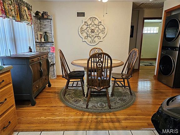 4th image of 3736 Park Crest Dr