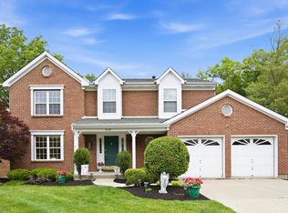 348 Oakwood Park Dr, Cincinnati, OH 45238