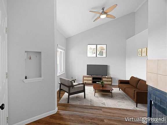 2nd image of 6001 S Yosemite St #J301