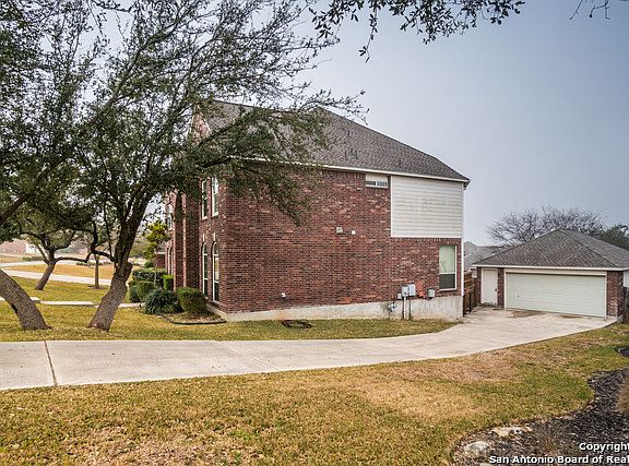 2nd image of 21207 Promontory Cir