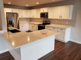 4604 N Cherryvale Ave, Appleton, WI 54913