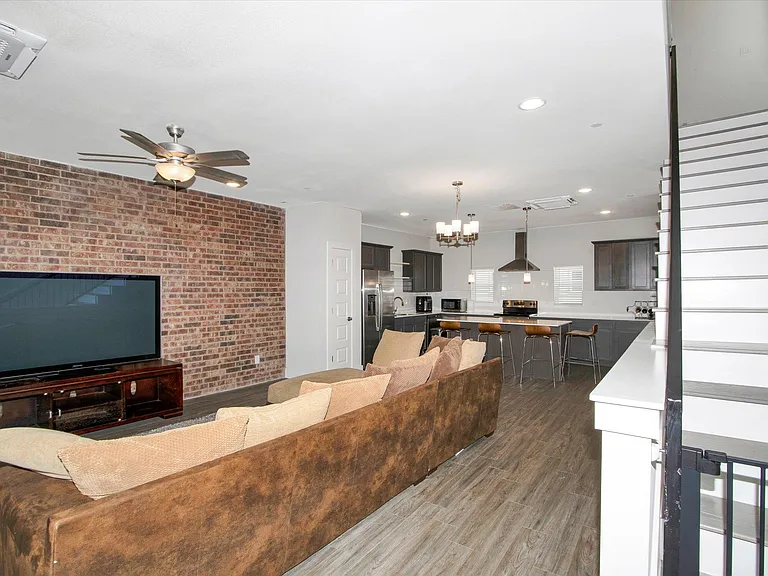 302 Tendick St #1103 — Photo 22