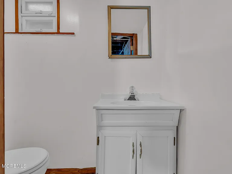 1318 Locust Dr — Photo 31