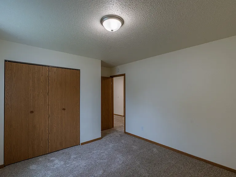 Grandview I — Photo 16