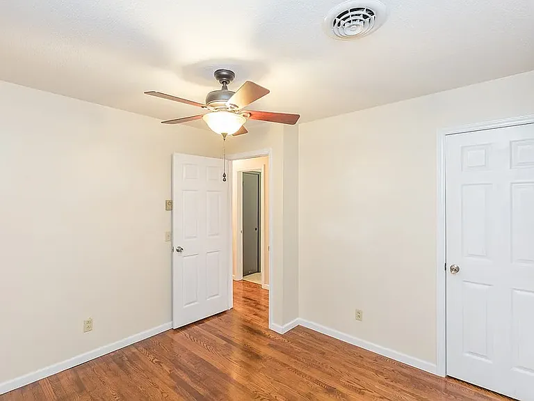 705 Holston Rd — Photo 14