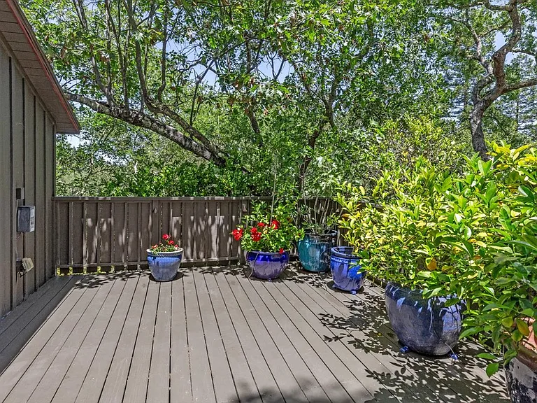 Portola Green Cir — Photo 23