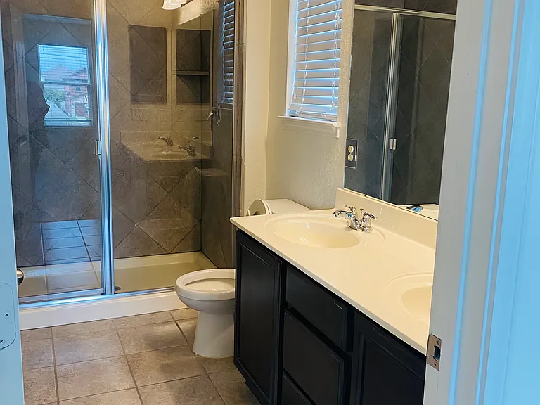 2036 Brandywine Dr — Photo 10