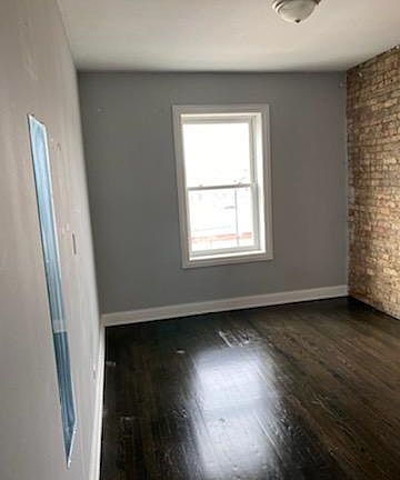 3rd image of 6155 N Broadway St #3S