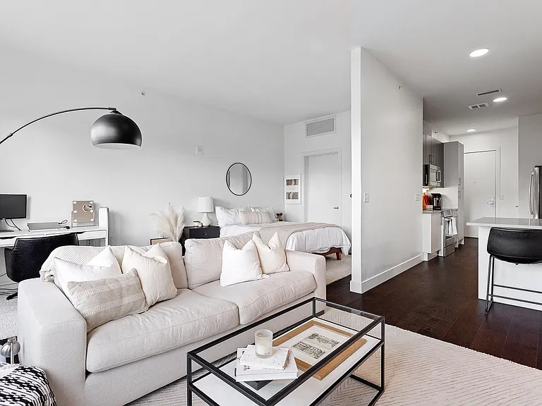 2525 Arapahoe St #310 — Photo 4