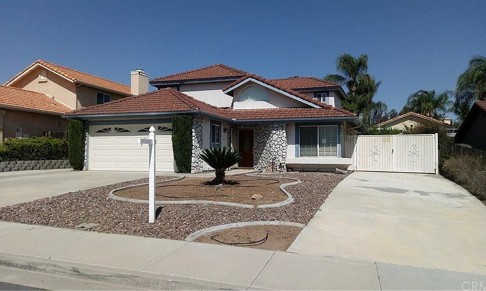 1st image of 39496 Seven Oaks Dr