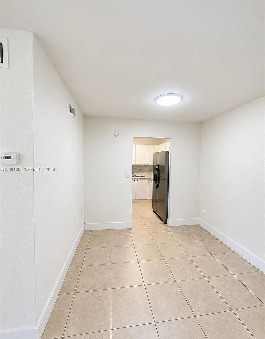 Cambridge Condo — Photo 2