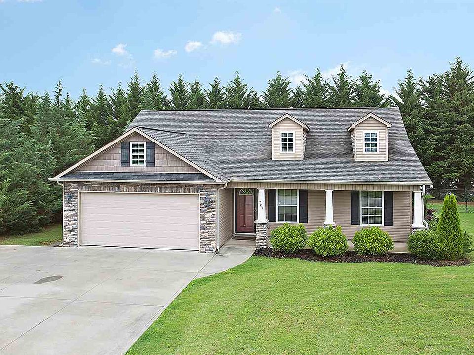 1st image of 704 Barkwood Ct