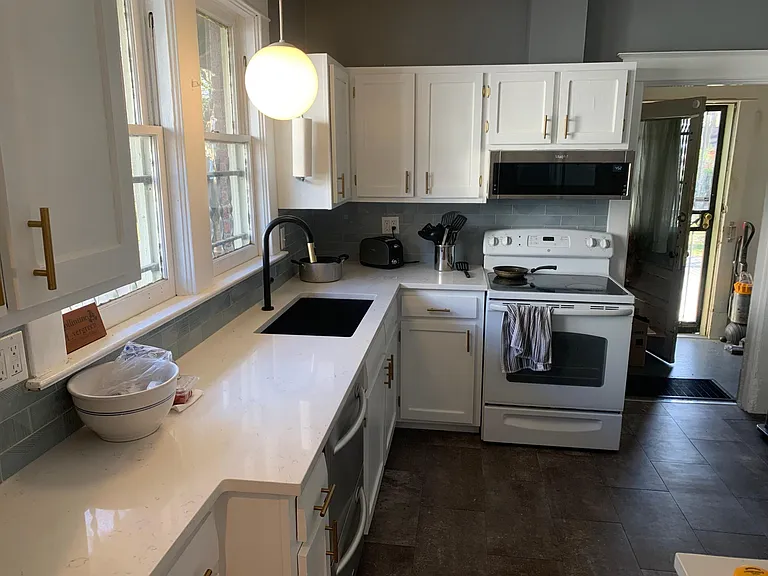 1617 Faxon Ave — Photo 4