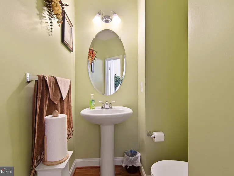 2613 Glenriver Way — Photo 6
