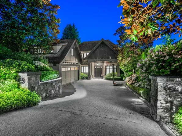 2312 Kings Ave, West Vancouver, BC V7V 2C4