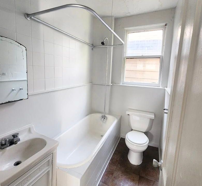 1st image of 47 Davey St #3