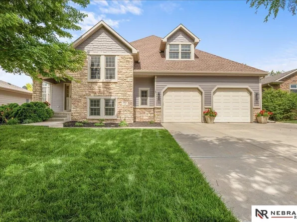 7807 Katrina Ln, Lincoln, NE 68512