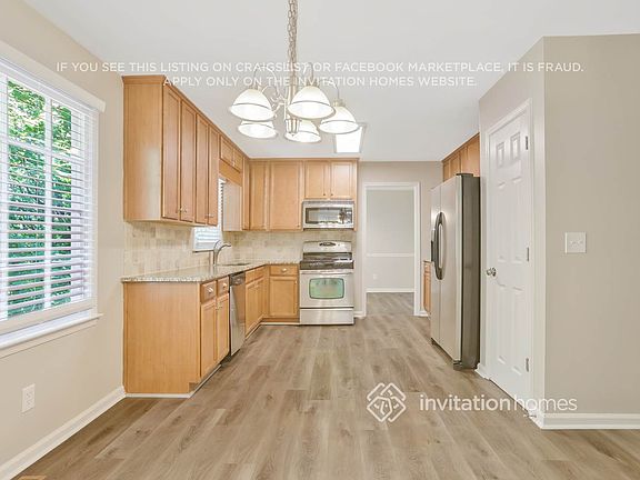 5th image of 2073 Kinridge Rd
