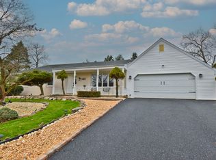 1324 Camelot Dr, Easton, PA 18045