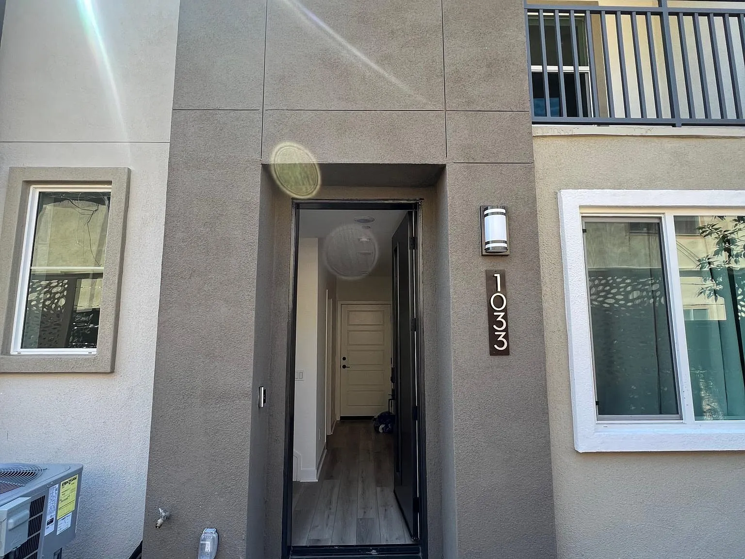 1033 Sage Ln — Photo 2