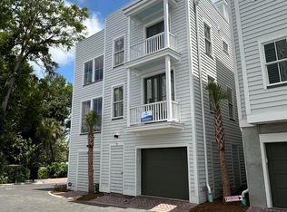 19 Iron Forge Aly, Charleston, SC 29403