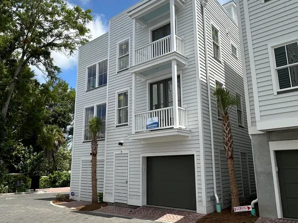 19 Iron Forge Aly, Charleston, SC 29403
