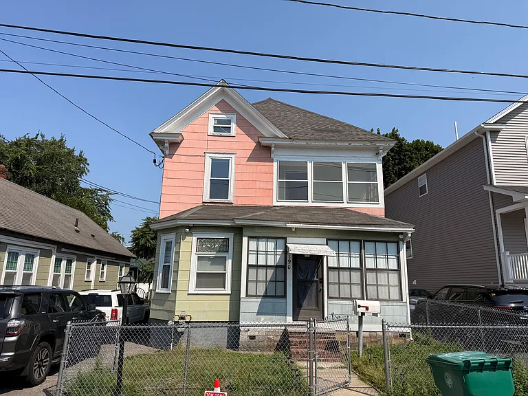 190 Ennell St #2 — Photo 1