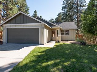 19809 Decoy Ct, Bend, OR 97702