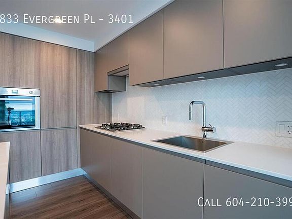 3rd image of 3833 Evergreen Pl #3401
