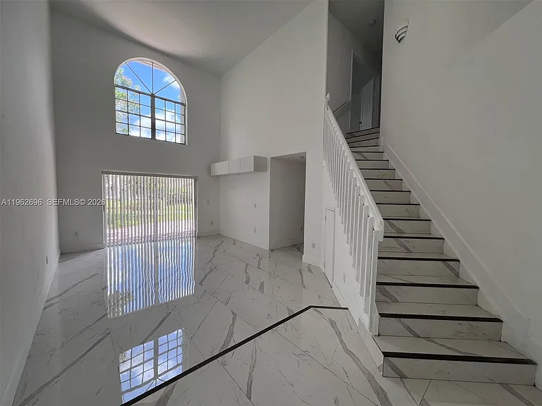 109 Gables Blvd — Photo 26