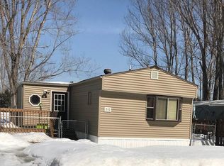 510 Yorkshire Ln, Bismarck, ND 58504