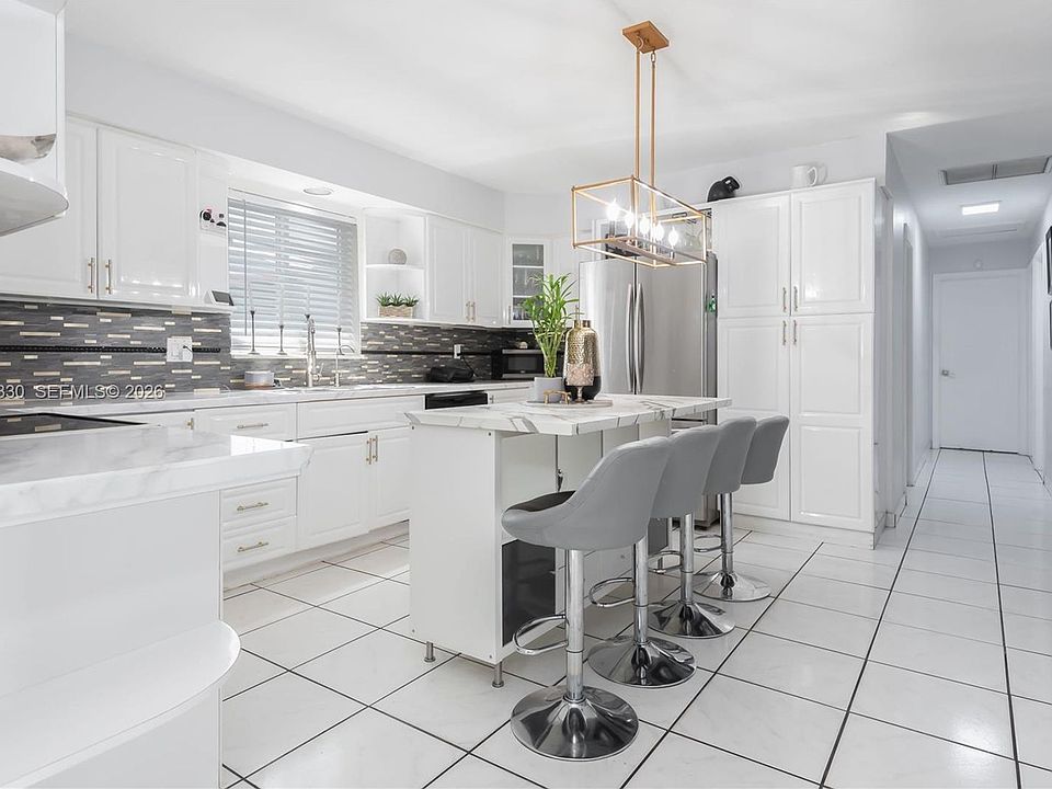 1st image of 5640 Hayes St #5640