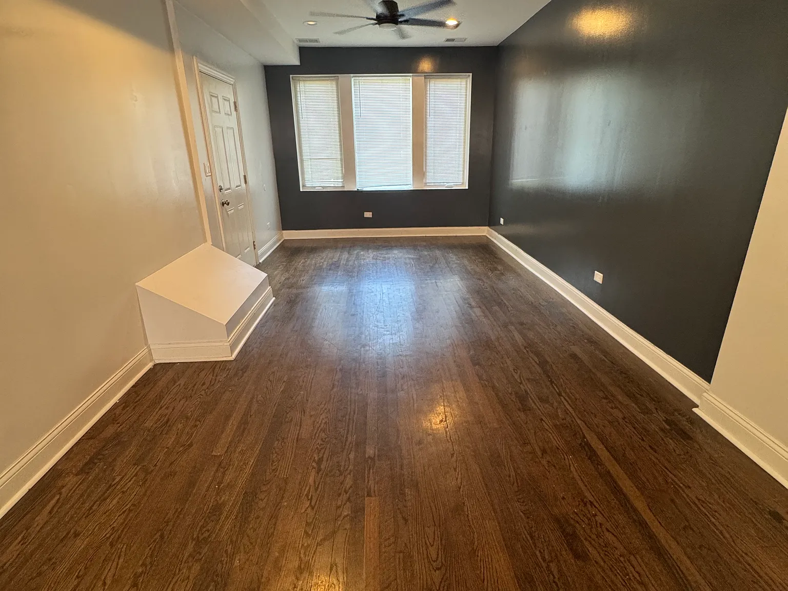 1420 S 49th Ave — Photo 3